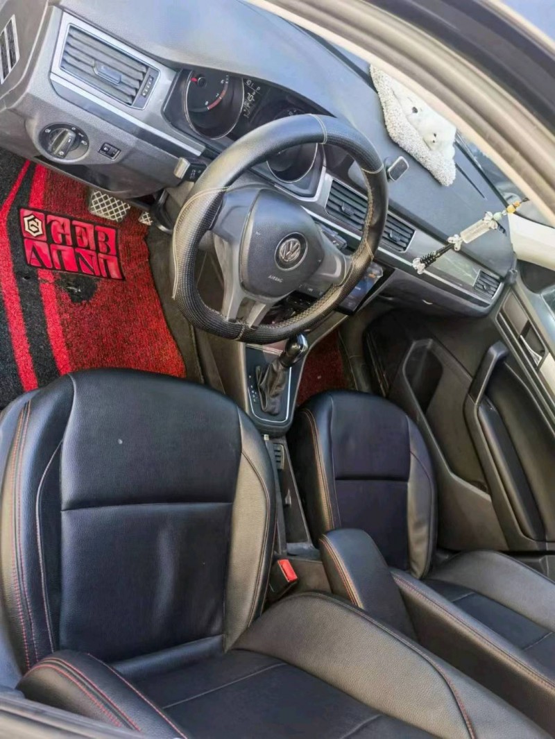 保定16年大众宝来6