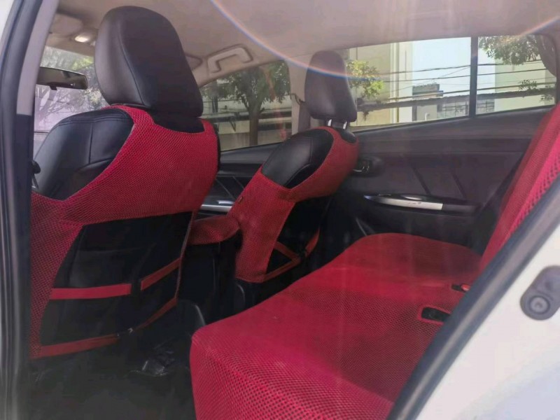 保定16年丰田YARiS L 致炫8