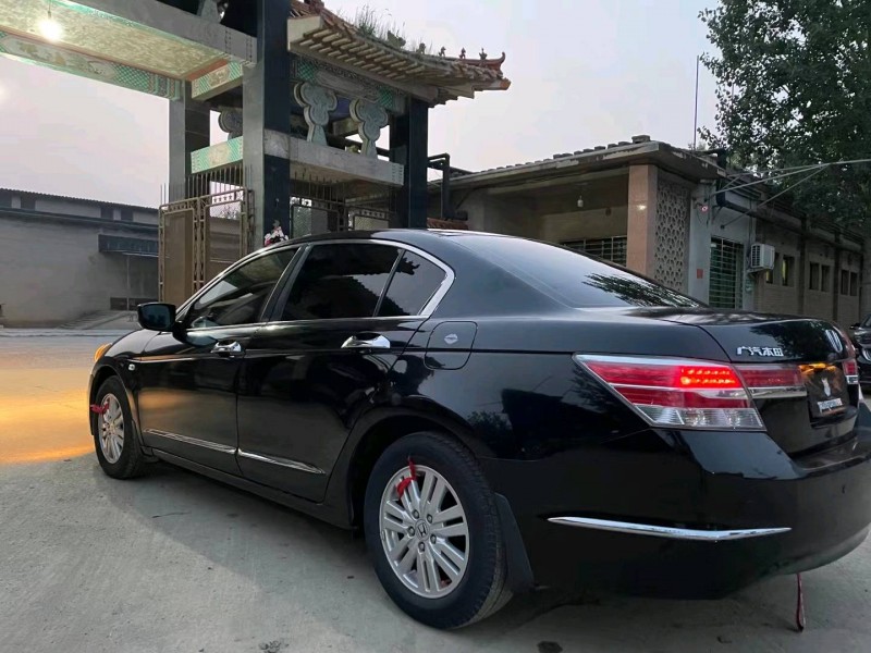 保定13年本田雅阁4