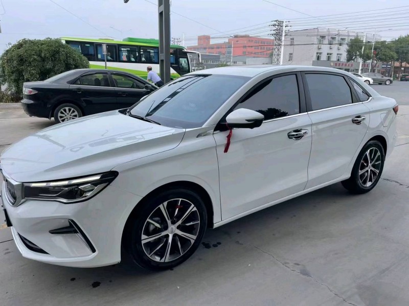 保定23年吉利帝豪3