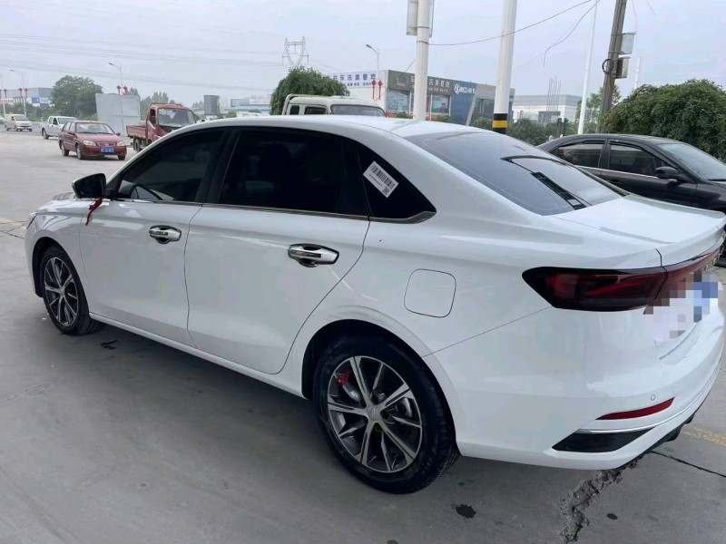 保定23年吉利帝豪4