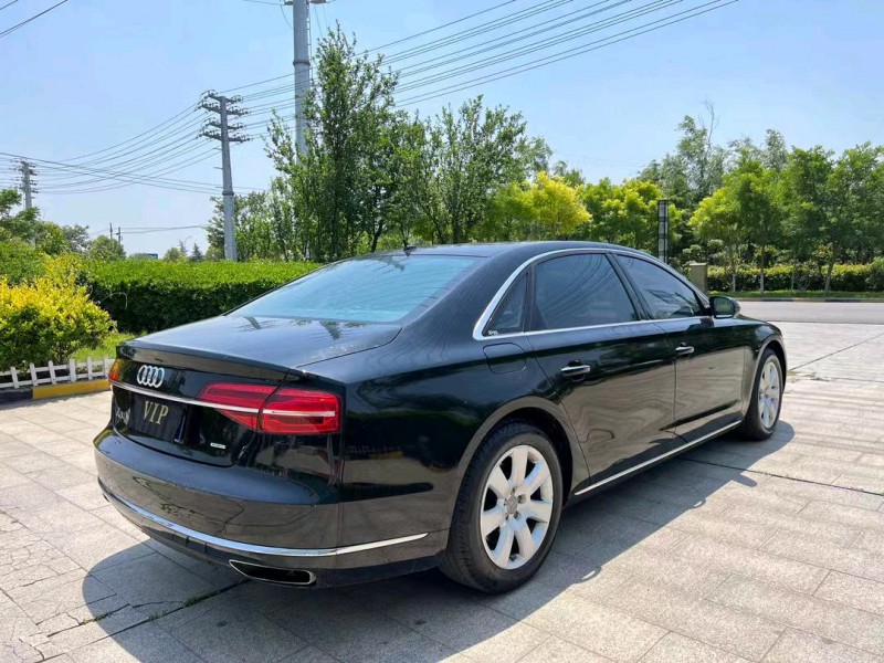 盐城16年奥迪A8L8