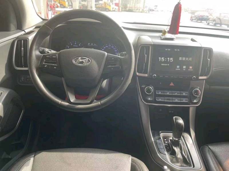 保定19年现代ix356