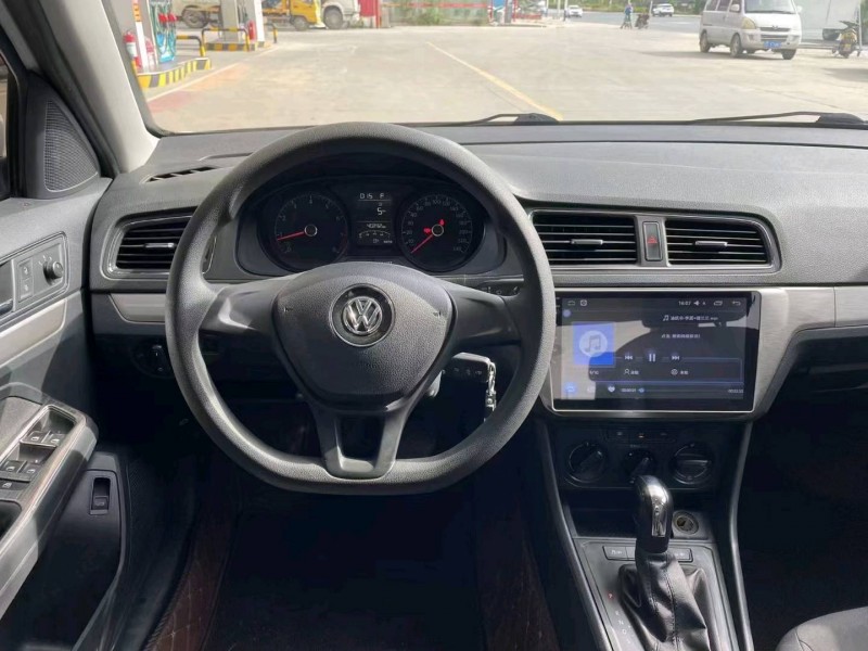 保定19年大众朗逸7