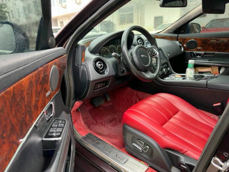 洛陽14年捷豹XJ8