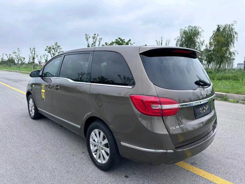 盐城17年别克GL88