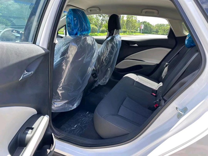 盐城23年别克微蓝5