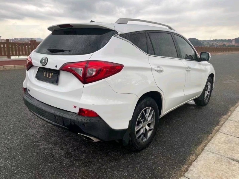 珠海18年比亚迪宋7