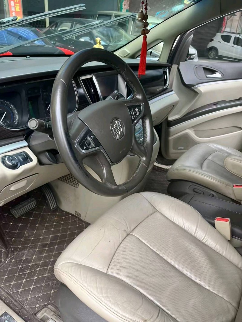 广州13年别克GL84