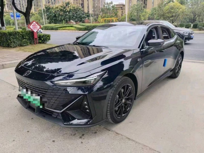 六盘水23年长安汽车UNI-V2