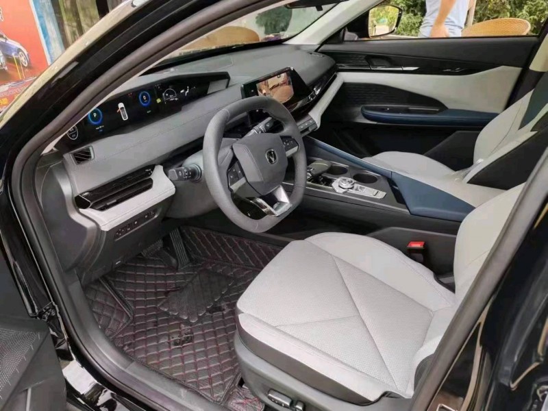 六盘水23年长安汽车UNI-V7