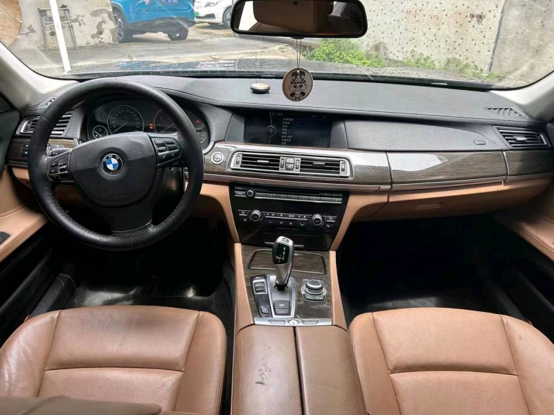 溫州19年寶馬7系5