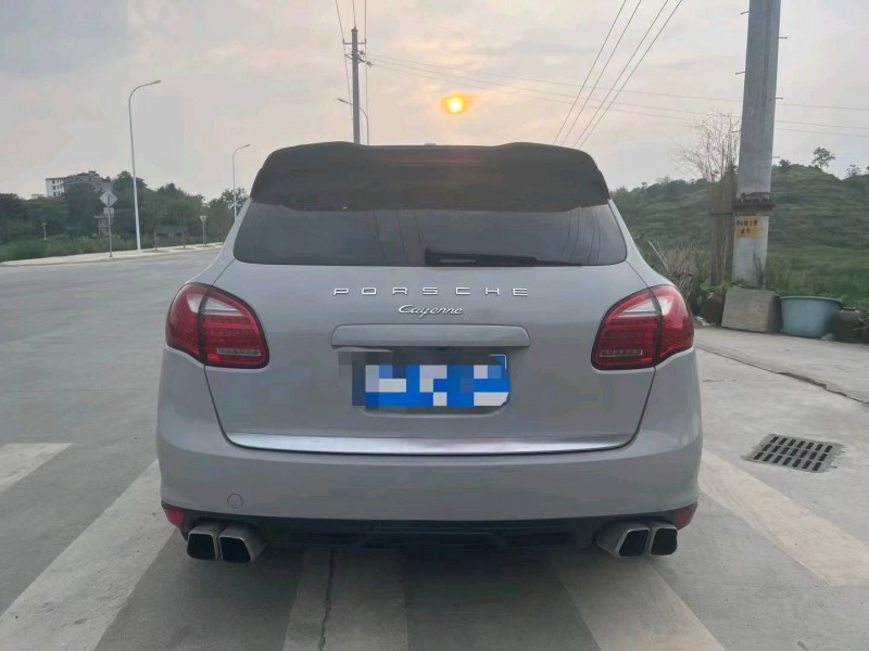 邯郸14年保时捷卡宴5