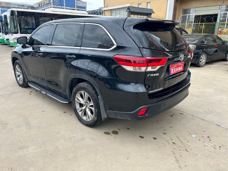 武汉20年丰田汉兰达9