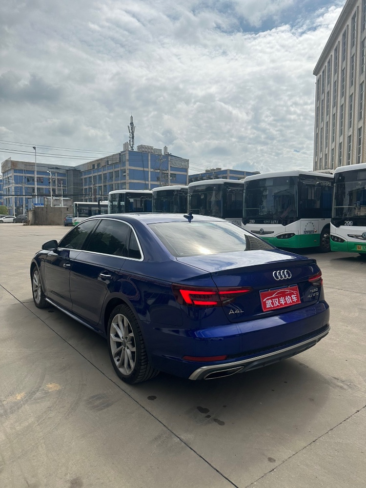 武汉20年奥迪A4L9
