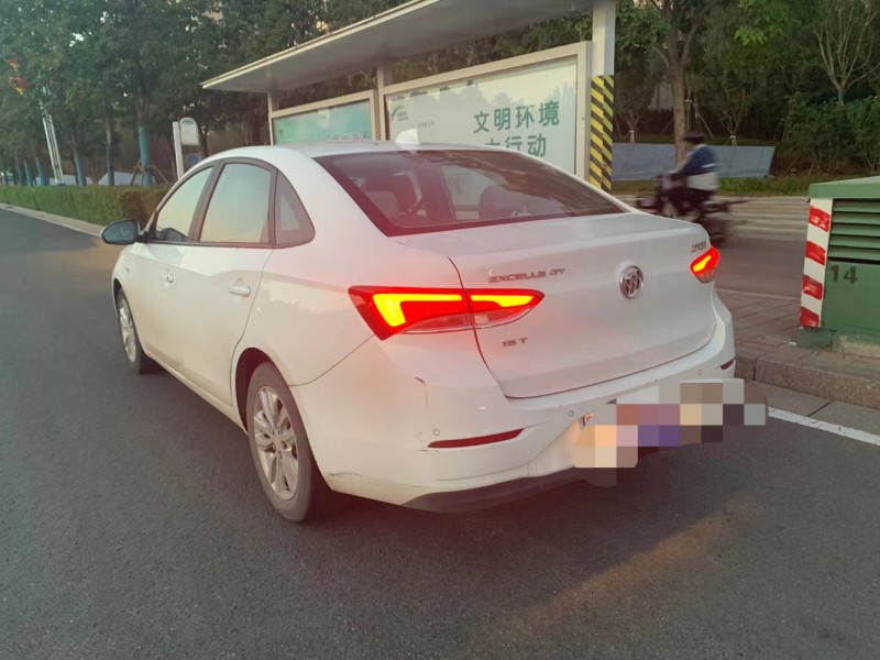 石家庄18年别克英朗5