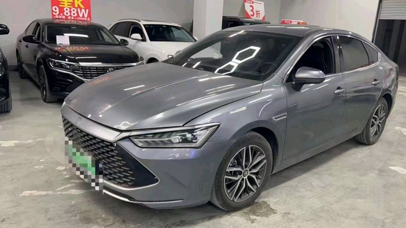 重庆21年比亚迪秦8