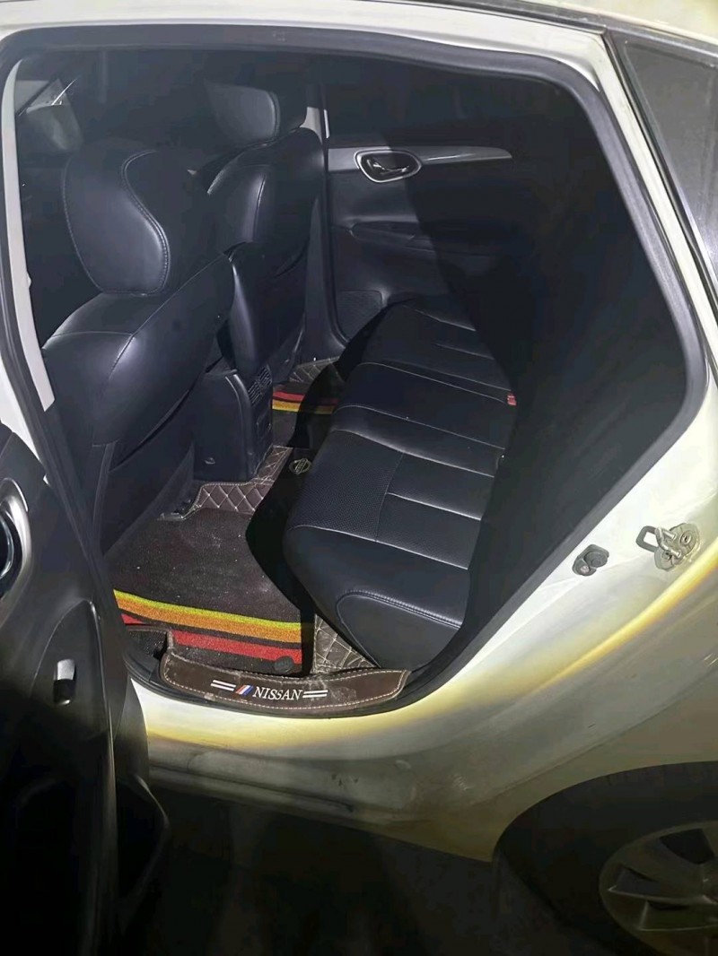 邯郸15年日产轩逸6