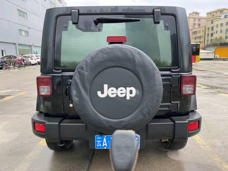 广州17年Jeep牧马人9