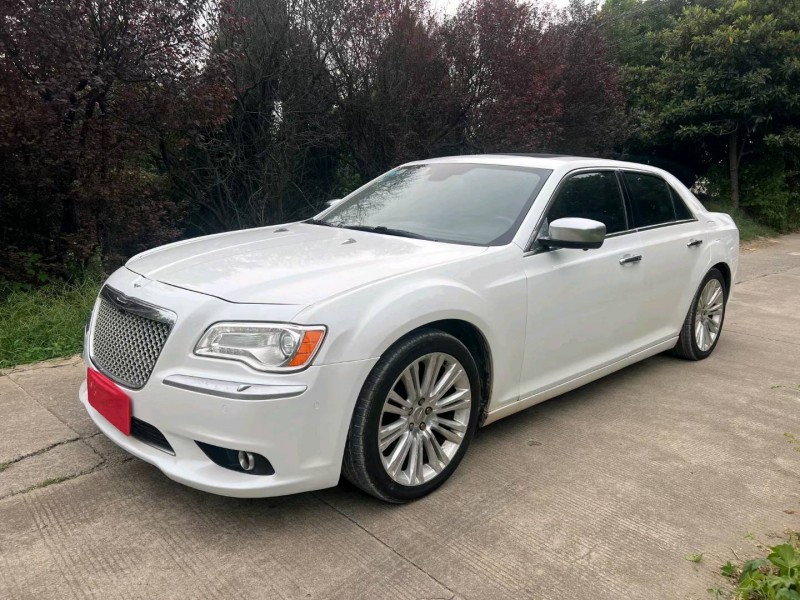 徐州13年克莱斯勒300C3