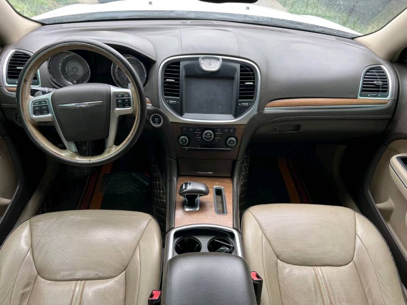 徐州13年克莱斯勒300C6