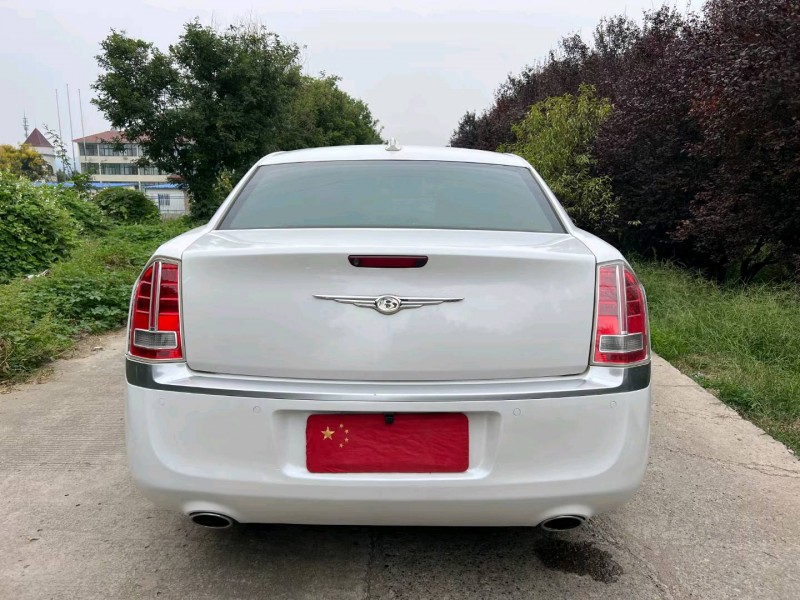 徐州13年克莱斯勒300C9