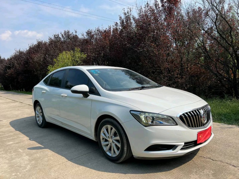 徐州17年别克威朗2