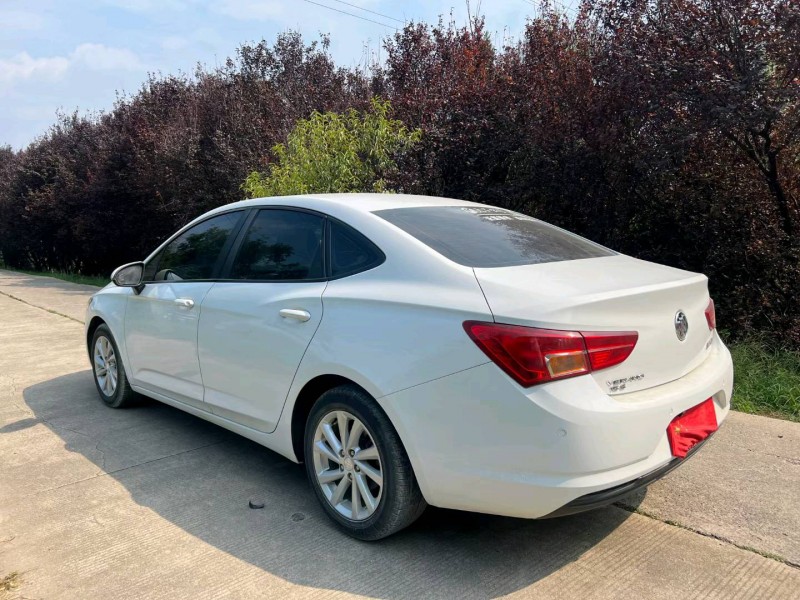 徐州17年别克威朗7