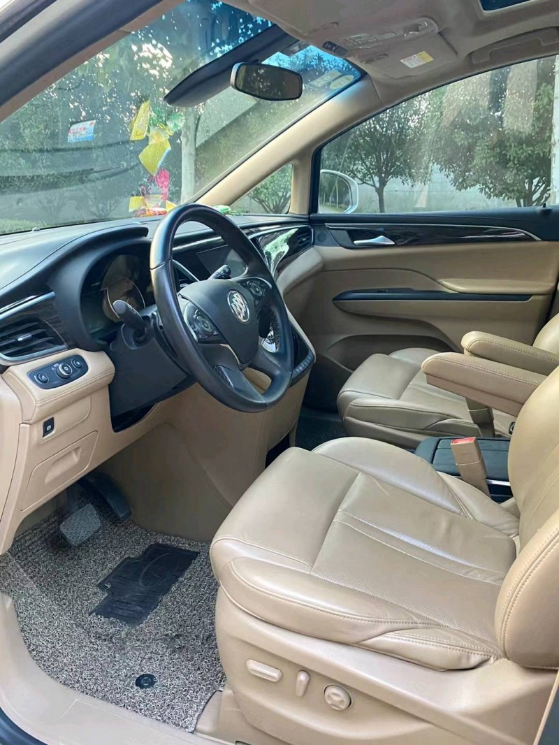 徐州17年别克GL84