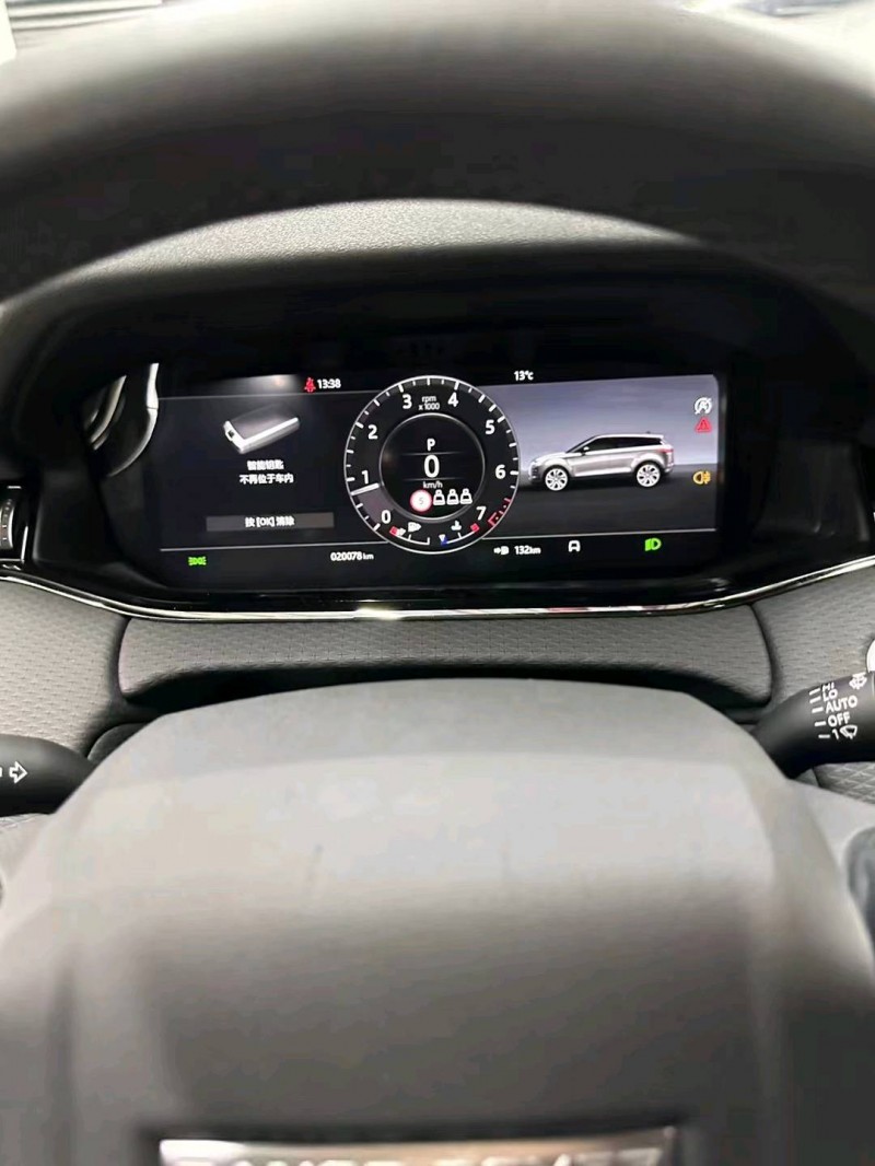 湖州21年路虎极光3