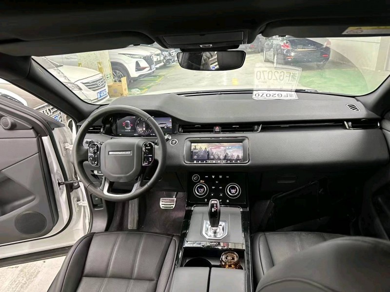 湖州21年路虎极光4