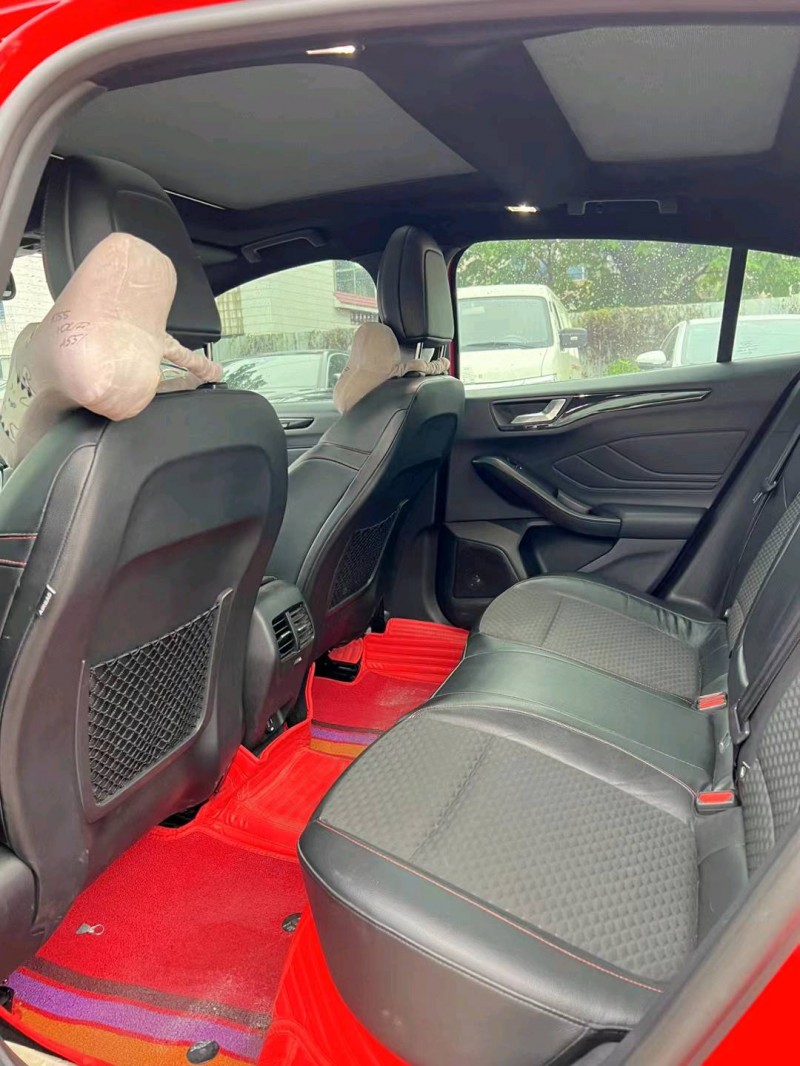 广州20年福特福克斯6