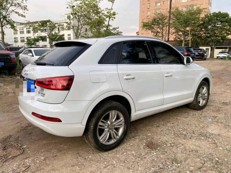 广州15年奥迪Q38