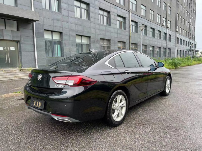 徐州21年别克君威5