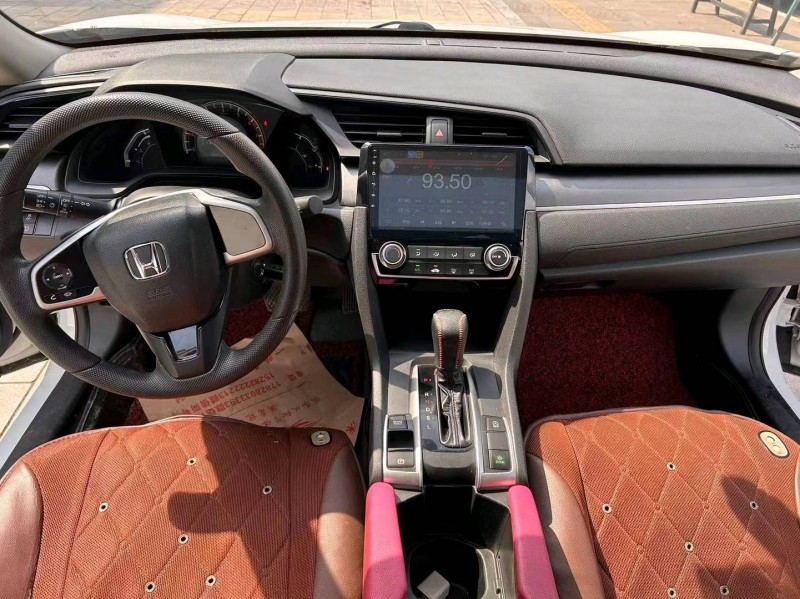 成都17年本田思域5