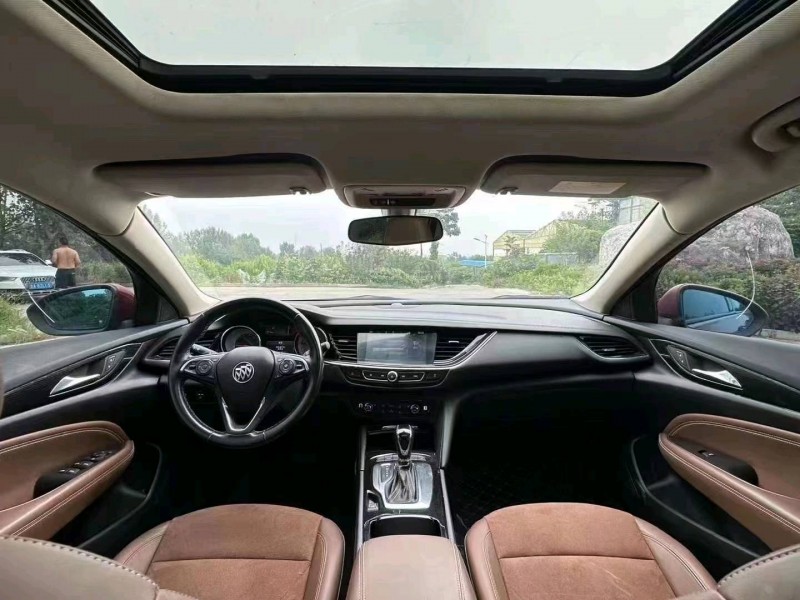 济南18年别克君威8