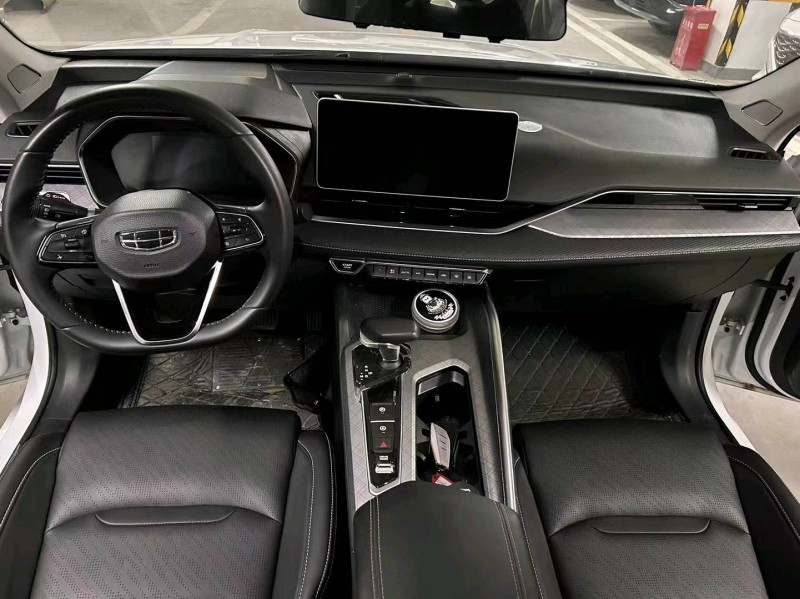 成都21年吉利星瑞5