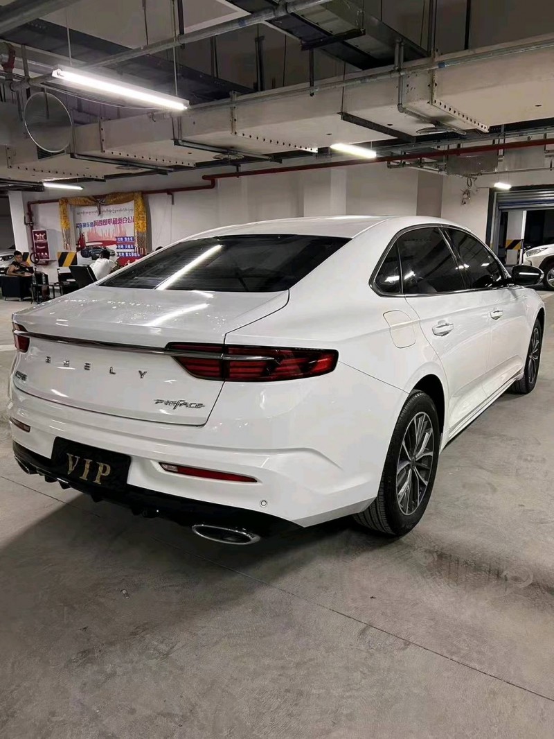 成都21年吉利星瑞9