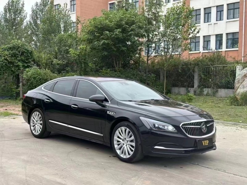 青岛18年别克君越3