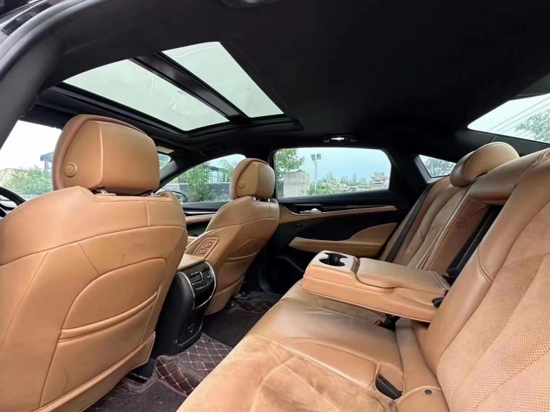 青岛18年别克君越7