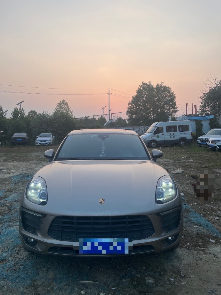 鄭州17年保時捷Macan1