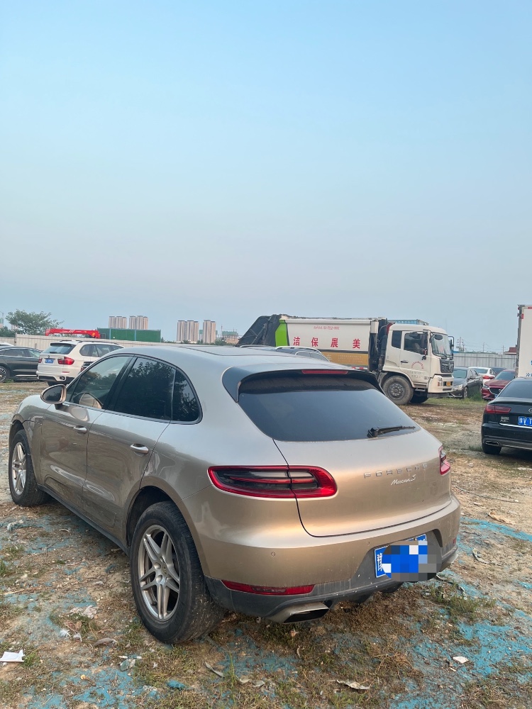 鄭州17年保時捷Macan3