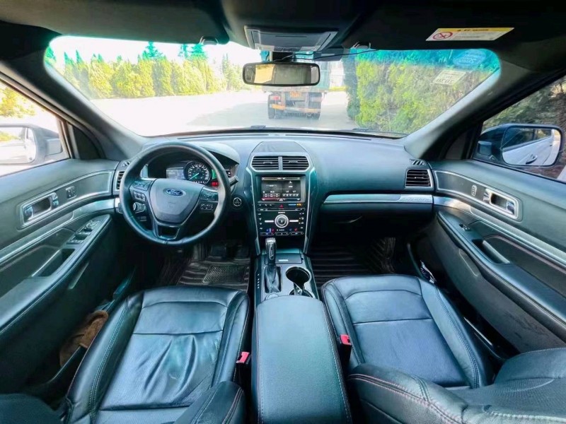 东营16年福特探险者7