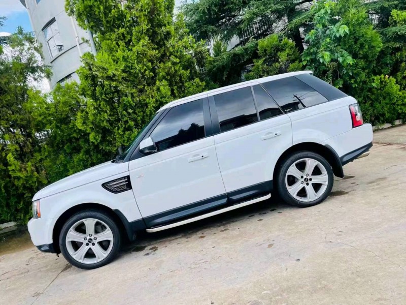 枣庄12年路虎揽胜运动3