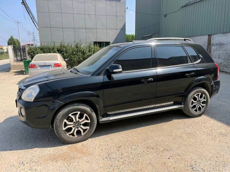 保定13年现代途胜2