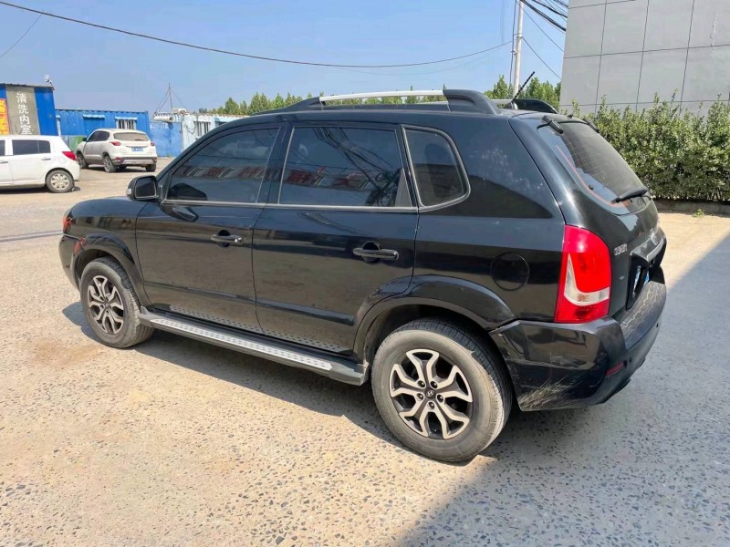 保定13年现代途胜4