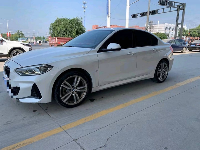 保定19年宝马1系3