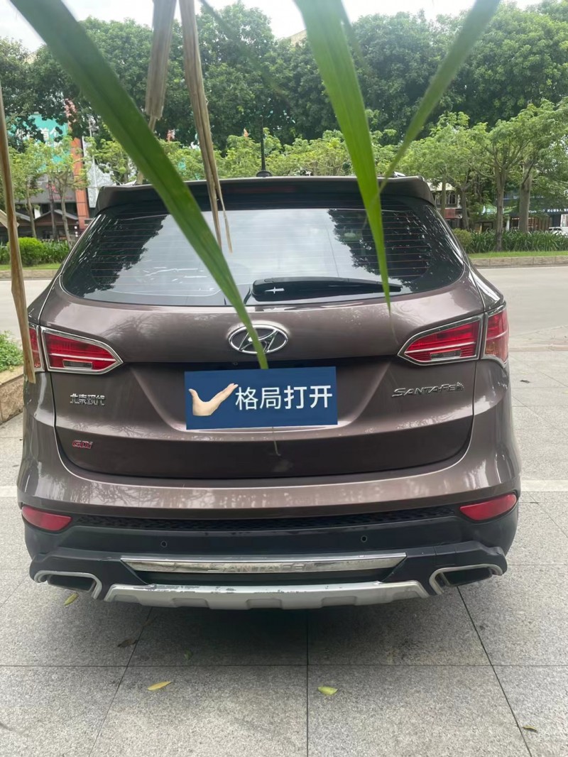 东莞15年现代新胜达9