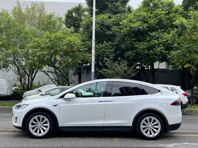 深圳21年特斯拉MODEL X8