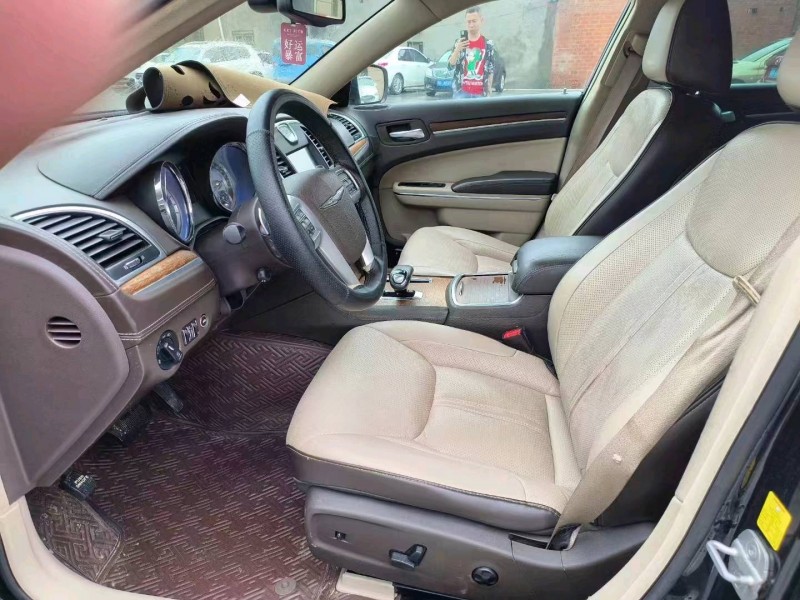 珠海14年克莱斯勒300C6
